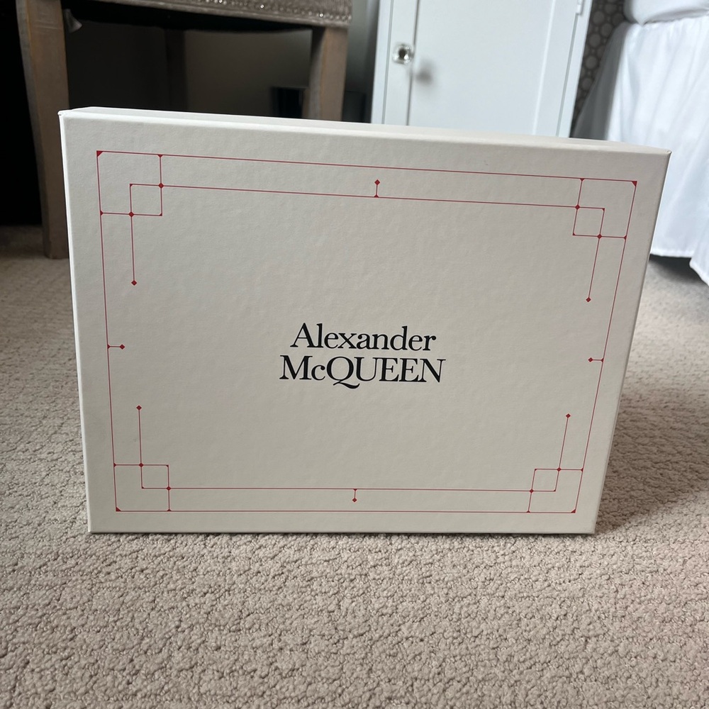 ALEXANDER MCQUEEN BOX